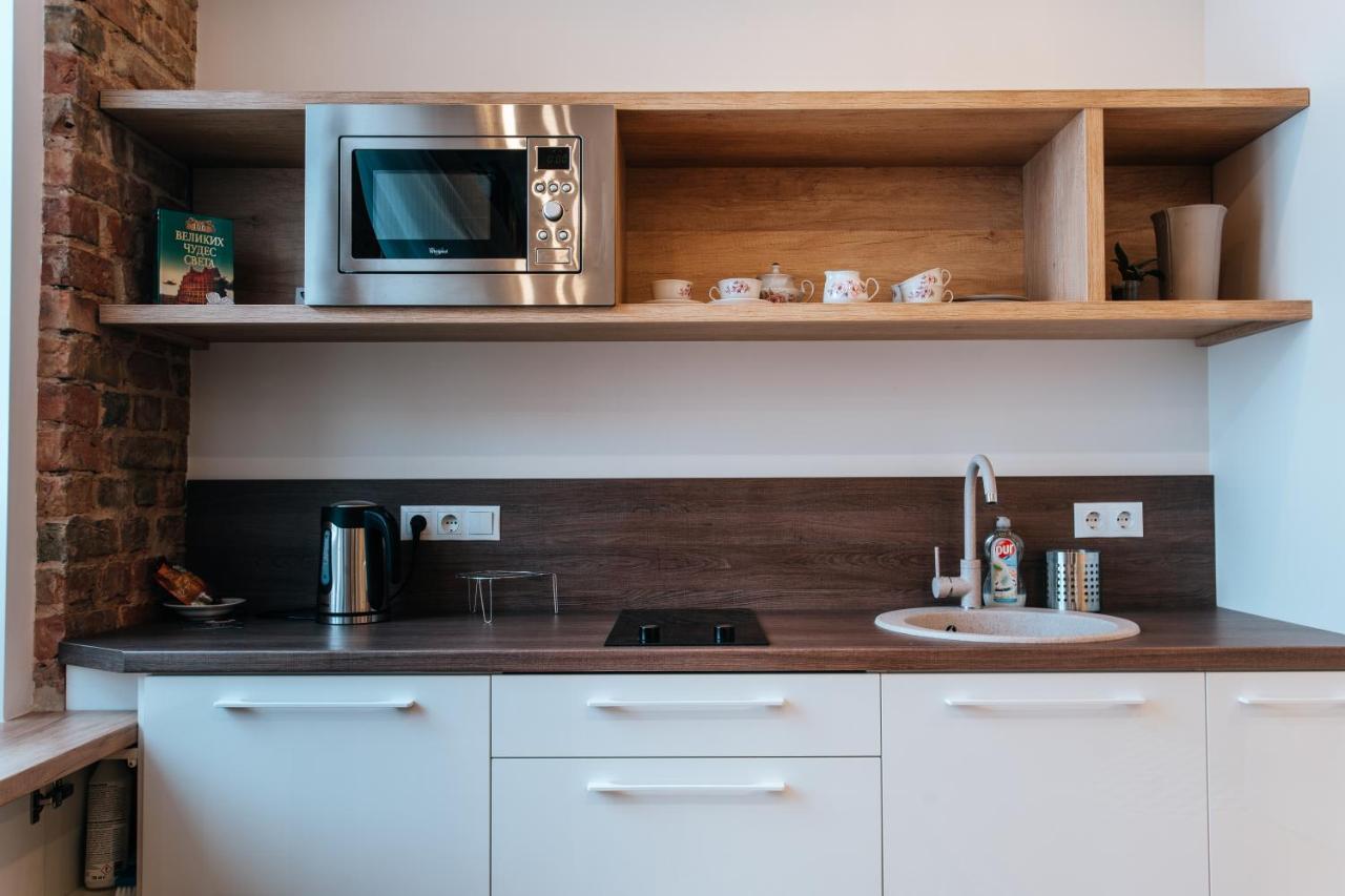 Stylish Latvian-Style Studio Apartment Near City Center, Parks, Cafes & Public Transit リガ エクステリア 写真