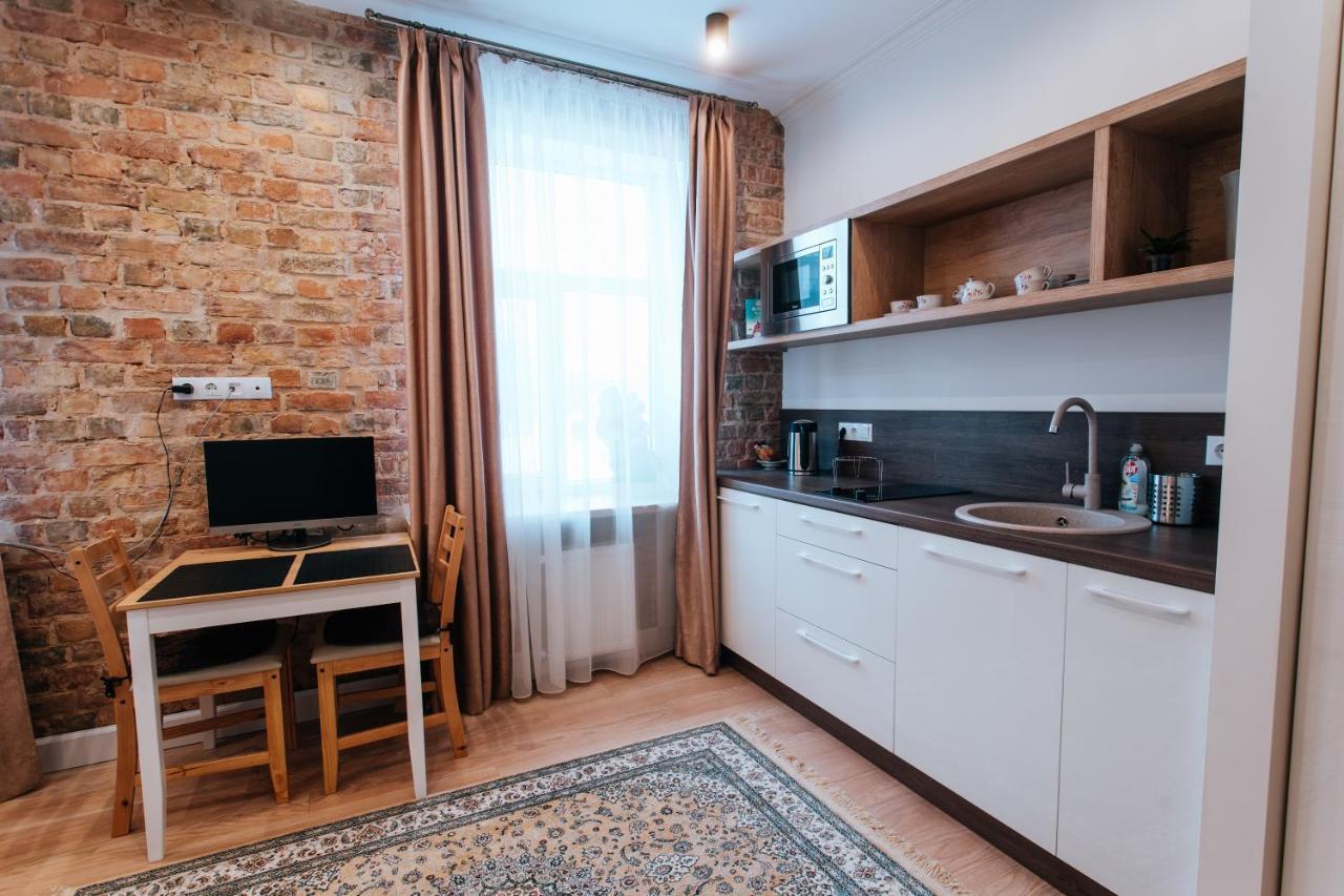 Stylish Latvian-Style Studio Apartment Near City Center, Parks, Cafes & Public Transit リガ エクステリア 写真